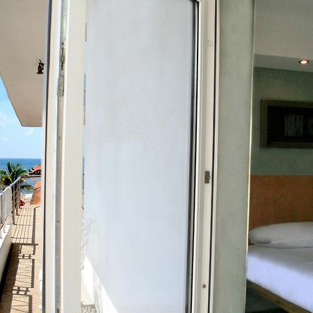 Hotel Rio Malecon Пуэрто-Вальярта Экстерьер фото