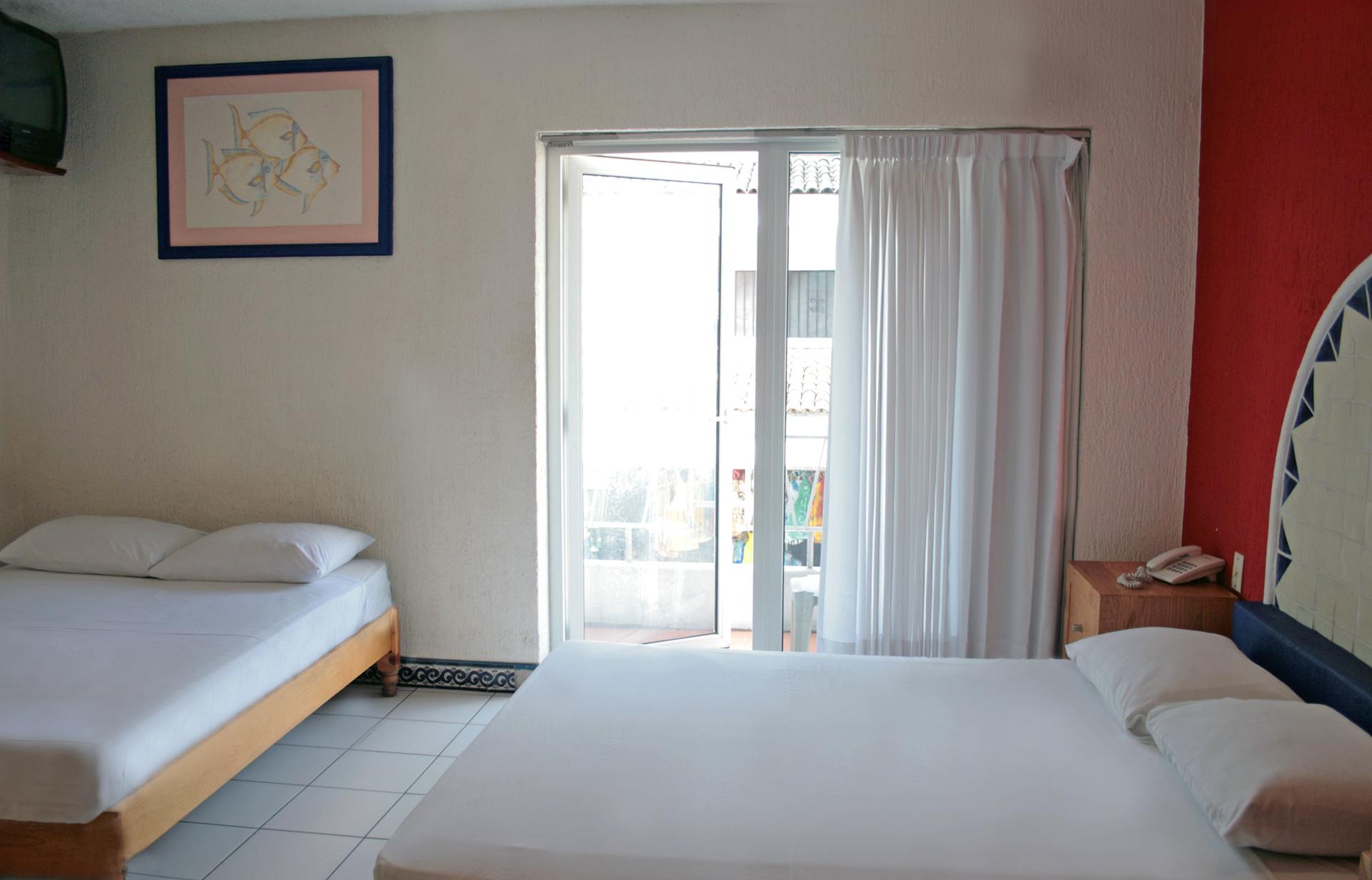 Hotel Rio Malecon Пуэрто-Вальярта Экстерьер фото