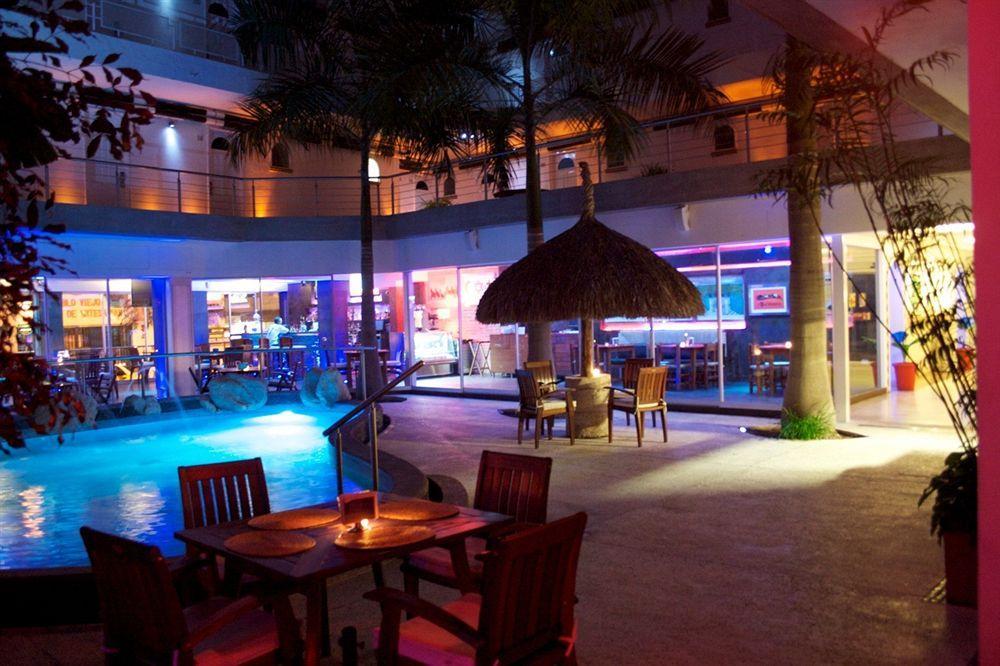 Hotel Rio Malecon Пуэрто-Вальярта Экстерьер фото